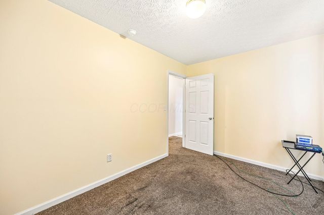 1994 Arden Forest Lane, Columbus, OH 43223