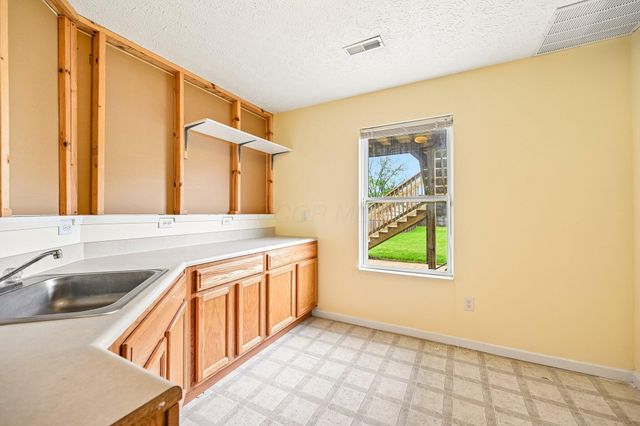 1994 Arden Forest Lane, Columbus, OH 43223
