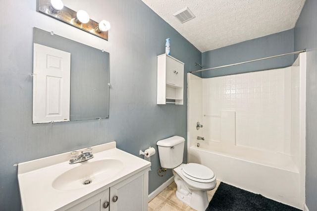 1994 Arden Forest Lane, Columbus, OH 43223