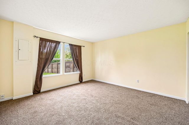 1994 Arden Forest Lane, Columbus, OH 43223