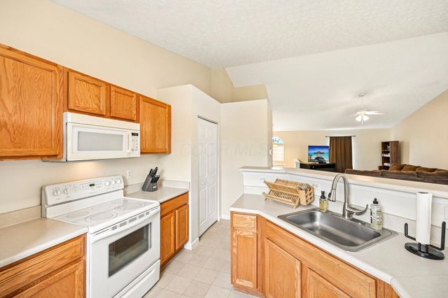 1994 Arden Forest Lane, Columbus, OH 43223