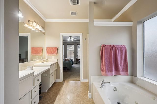 2904 Grand Shore Court, League City, TX 77573