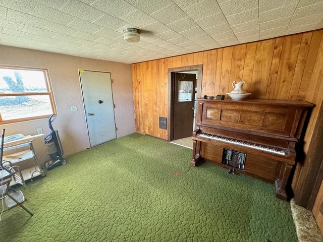 W3769 State Road 44, Manchester, WI 53946