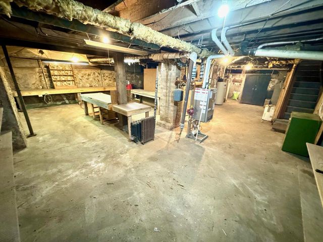 W3769 State Road 44, Manchester, WI 53946