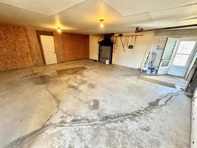 W3769 State Road 44, Manchester, WI 53946