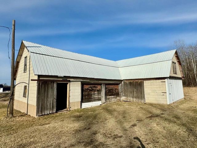 W3769 State Road 44, Manchester, WI 53946