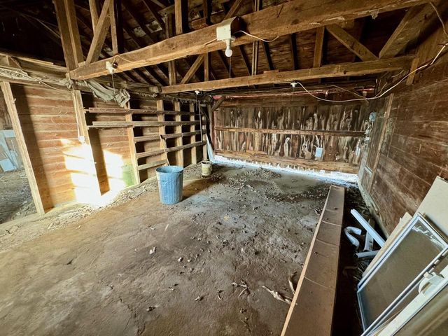 W3769 State Road 44, Manchester, WI 53946