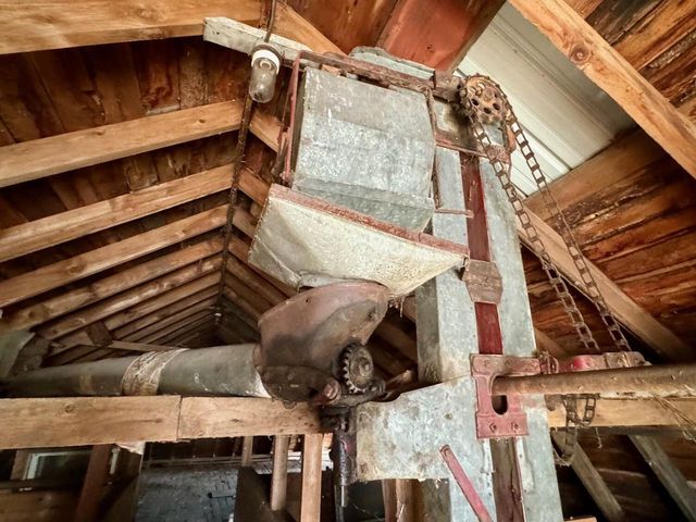 W3769 State Road 44, Manchester, WI 53946