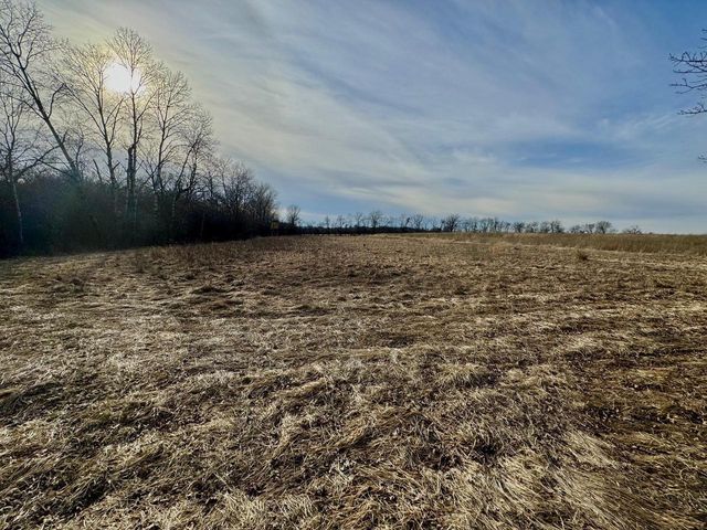 W3769 State Road 44, Manchester, WI 53946