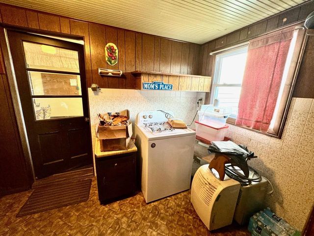 W3769 State Road 44, Manchester, WI 53946