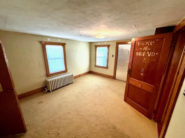 W3769 State Road 44, Manchester, WI 53946