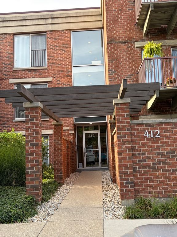 412 Kelburn Avenue 316, Deerfield, IL 60015
