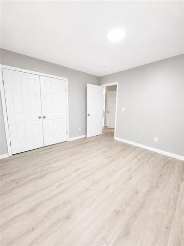 8011 Trinity Park Drive, Riverdale, GA 30296