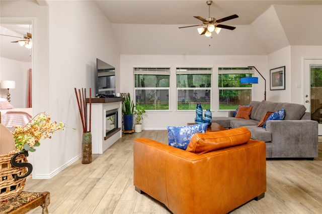 9824 Mescalbean Boulevard, Fort Worth, TX 76036