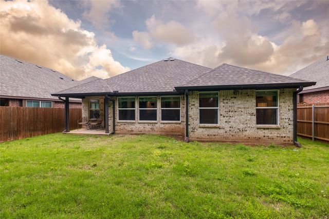 9824 Mescalbean Boulevard, Fort Worth, TX 76036