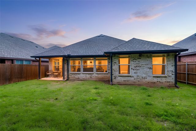 9824 Mescalbean Boulevard, Fort Worth, TX 76036