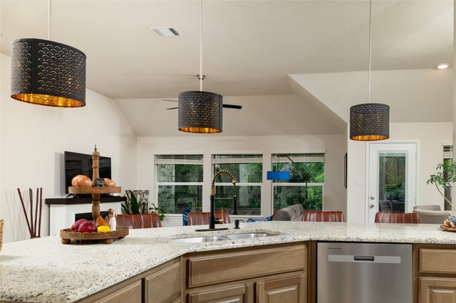 9824 Mescalbean Boulevard, Fort Worth, TX 76036