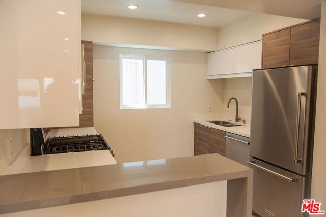 508 N Kings Road 2, West Hollywood, CA 90048