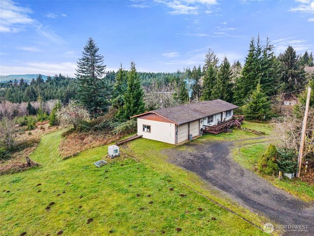 2700 Mallis Landing Road, Raymond, WA 98577