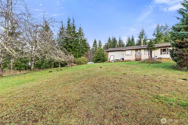 2700 Mallis Landing Road, Raymond, WA 98577