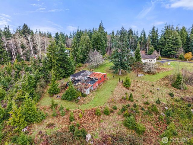 2700 Mallis Landing Road, Raymond, WA 98577