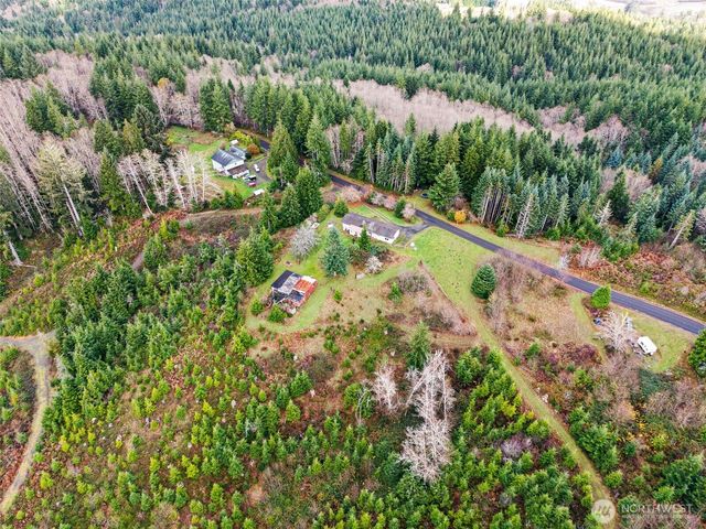 2700 Mallis Landing Road, Raymond, WA 98577