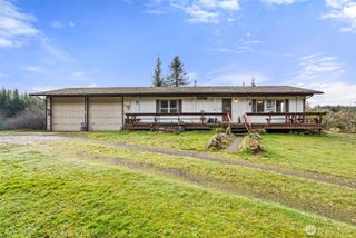 2700 Mallis Landing Road, Raymond, WA 98577