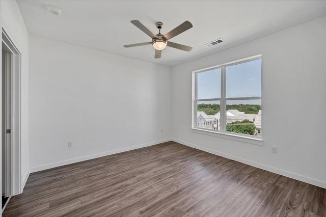 4801 Springdale RD 1402, Austin, TX 78723