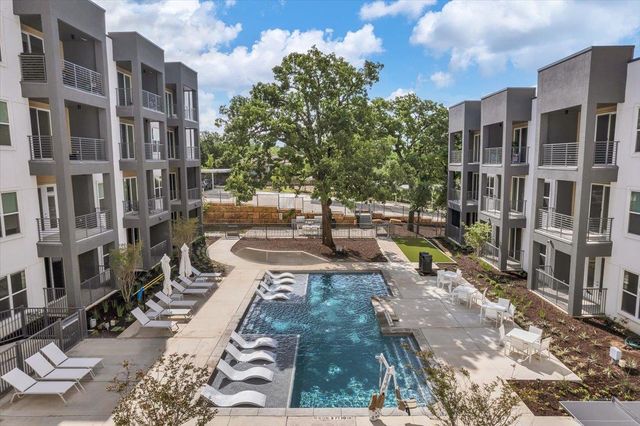 4801 Springdale RD 1402, Austin, TX 78723