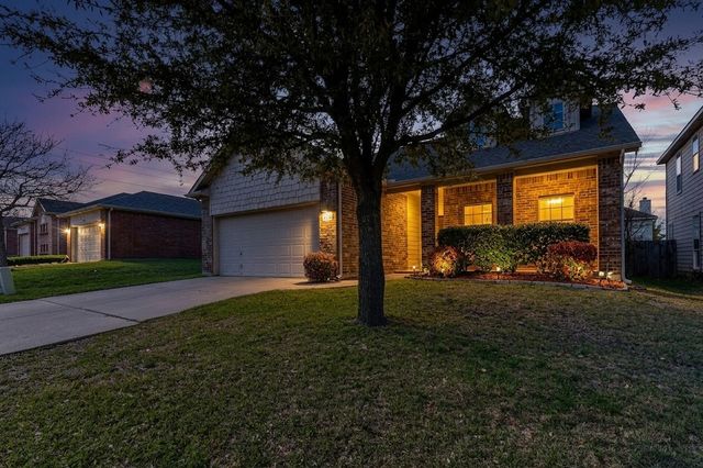 804 Rio Bravo Drive, Fort Worth, TX 76052
