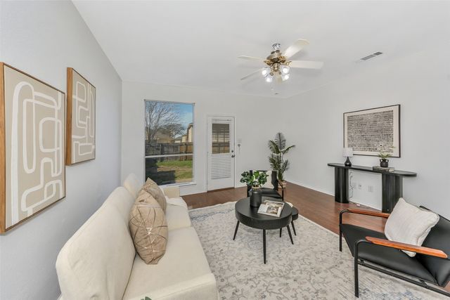 804 Rio Bravo Drive, Fort Worth, TX 76052