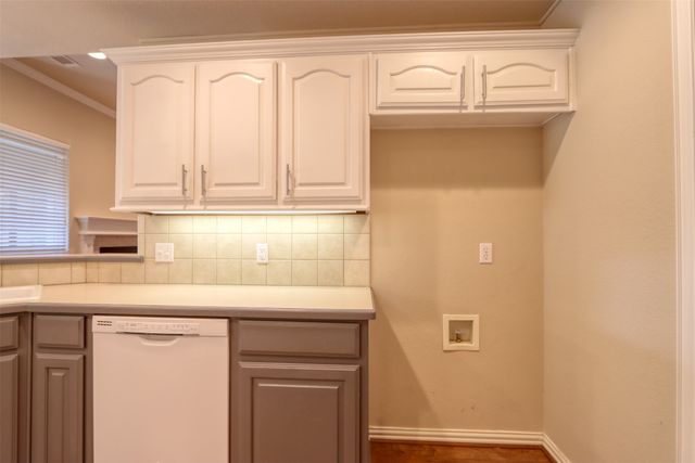 6218 Cynthia Drive, Midlothian, TX 76065