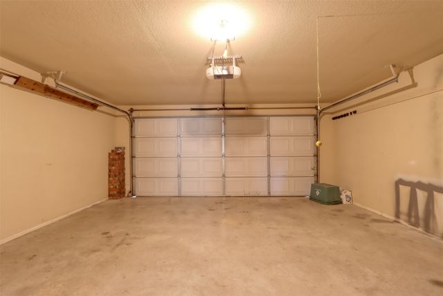 6218 Cynthia Drive, Midlothian, TX 76065