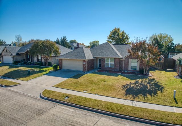 6218 Cynthia Drive, Midlothian, TX 76065