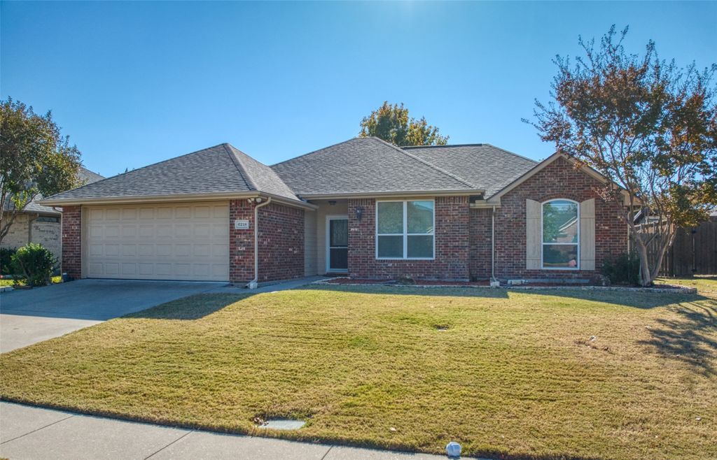 6218 Cynthia Drive, Midlothian, TX 76065