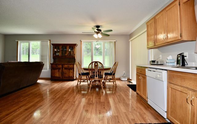 513 Horseshoe Lane, Braham, MN 55006