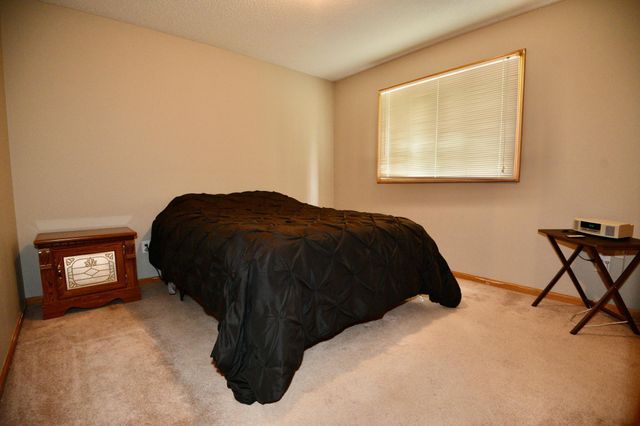 513 Horseshoe Lane, Braham, MN 55006