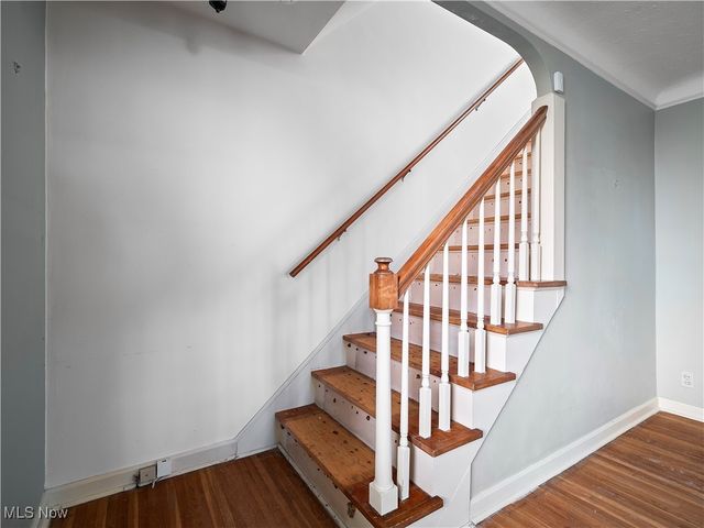 857 Quarry Drive, Cleveland Heights, OH 44121