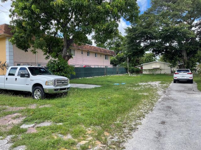 2243 Polk Street, Hollywood, FL 33020