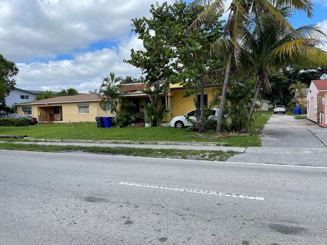 2243 Polk Street, Hollywood, FL 33020