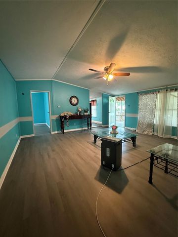 4440 Grand Oaks Drive, Willis, TX 77378