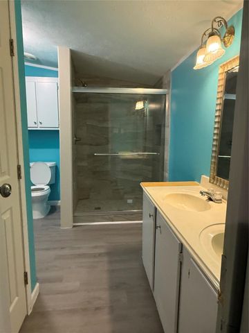4440 Grand Oaks Drive, Willis, TX 77378