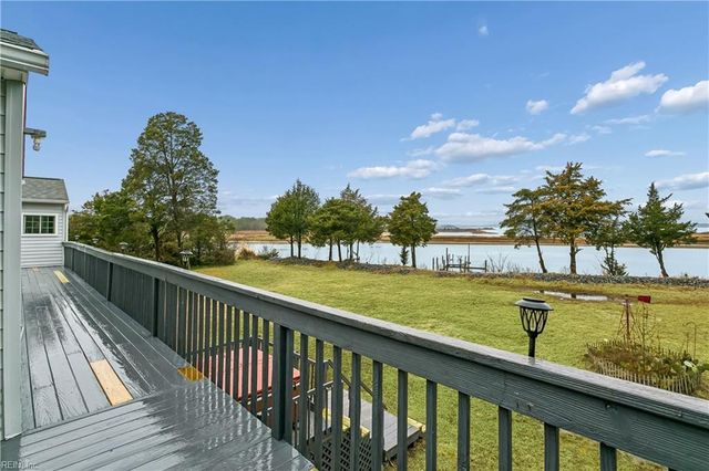 3452 Kings Creek LN, Hayes, VA 23072