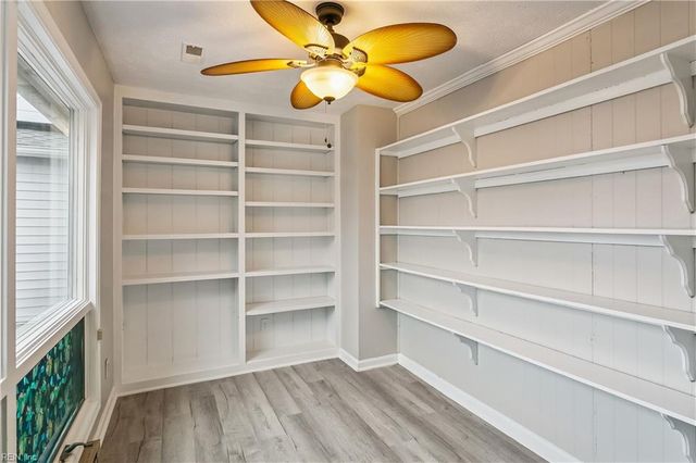 3452 Kings Creek LN, Hayes, VA 23072