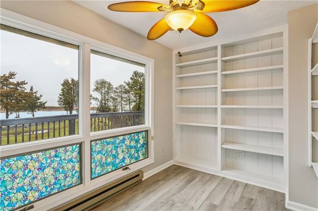 3452 Kings Creek LN, Hayes, VA 23072