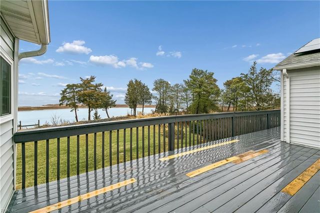 3452 Kings Creek LN, Hayes, VA 23072