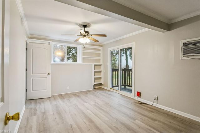 3452 Kings Creek LN, Hayes, VA 23072