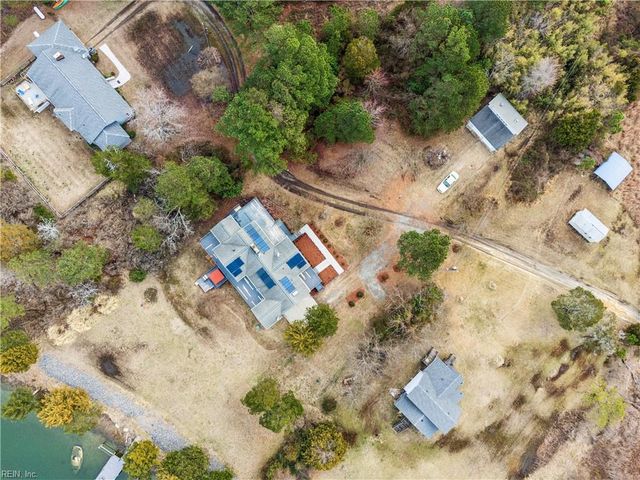 3452 Kings Creek LN, Hayes, VA 23072