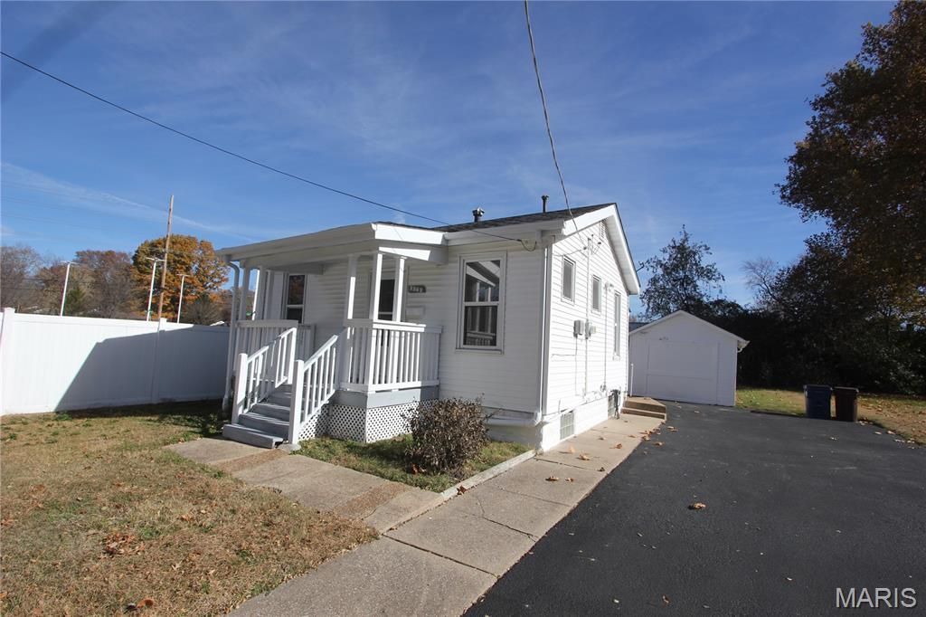 3362 Edmundson Road, St Louis, MO 63114