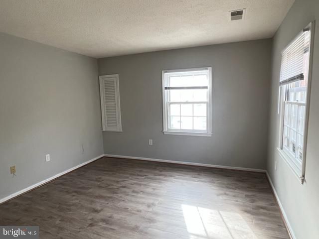 1400 ADMIRAL DR, Woodbridge, VA 22192